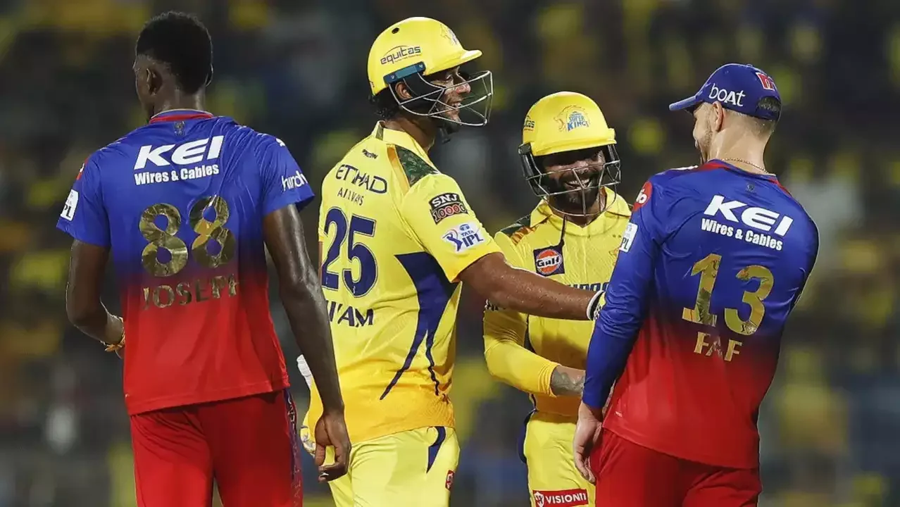 RCB vs CSK Thrilling Clash: Live Score and Shocking Head-to-Head Stats