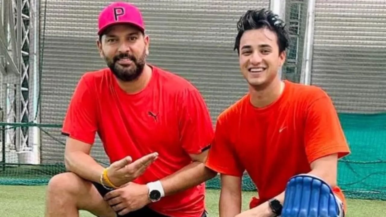 Yuvraj Singh and Abhishek Sharma