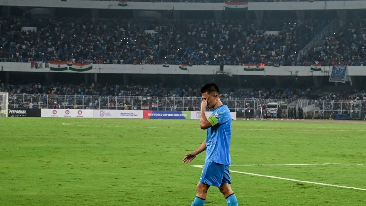 "These 19 Years Would Not Have Been Possible Without You," Says Teary-Eyed Sunil Chhetri To Fans | Football News