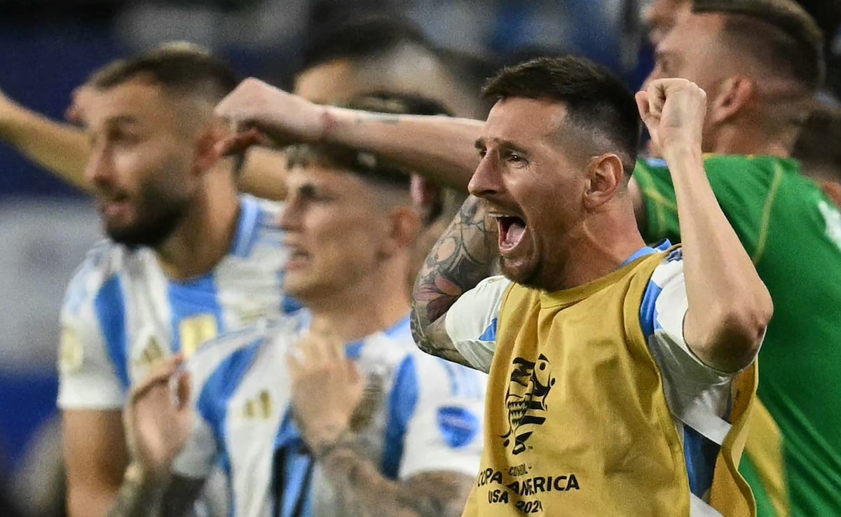 Lionel Messi's Raw Emotions As Argentina Lift Consecutive Copa America Titles. Watch | Football News