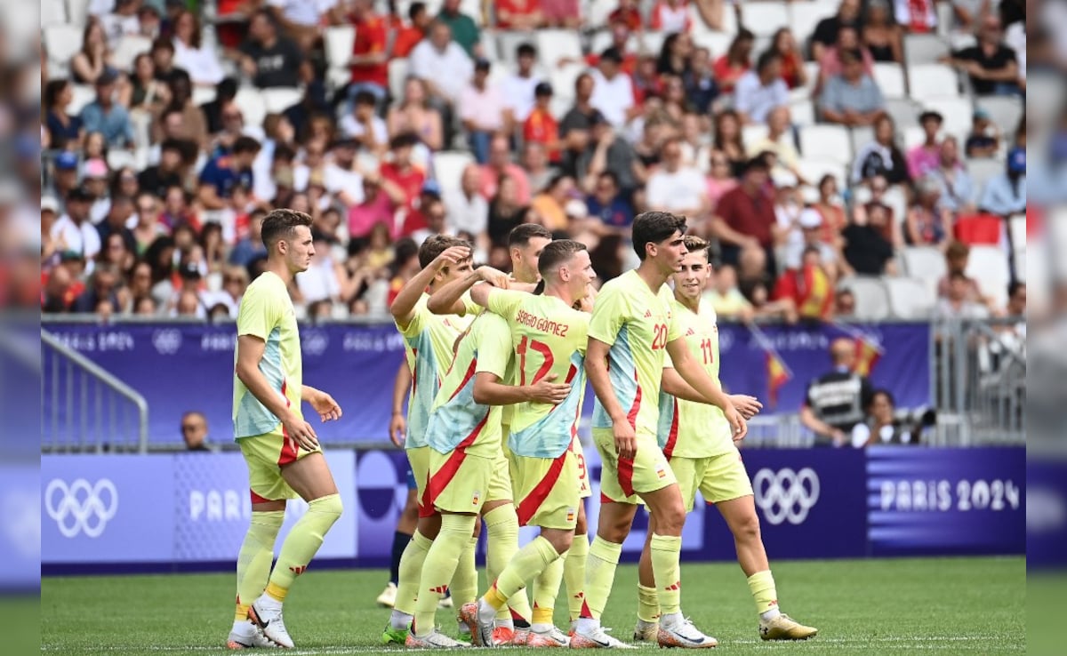 Spain, Japan Into Knockouts, Argentina Bounce Back In Olympic Football | Olympics News